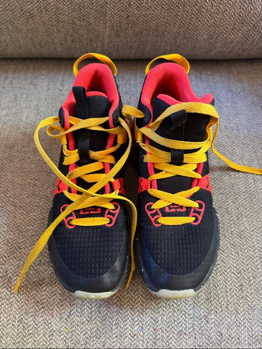 Y6 Nike LeBron Basketball Court Shoes in Black, Yellow & Red